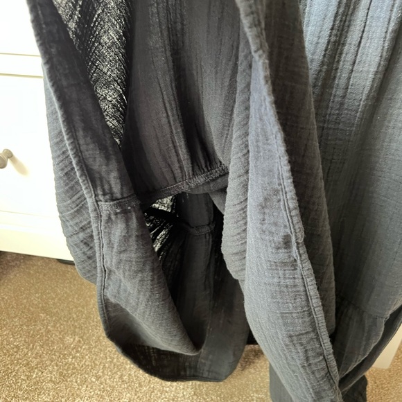 Never worn GAP black midi Sleeveless smocked Dress medium - Picture 5 of 10